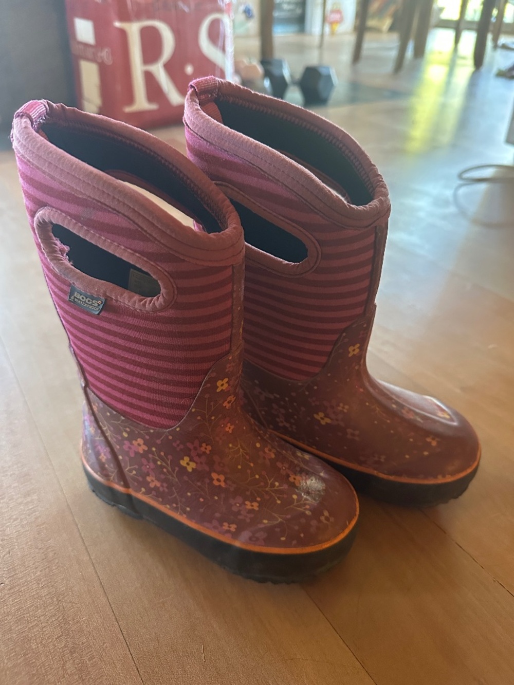 Kids Bogs Size 9